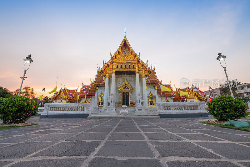 泰国曼谷的大理石寺庙。当地著名的Wat Benchamabophit是曼谷最著名的旅游景点